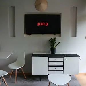  Apartament Old Town Garden Netflix Polska